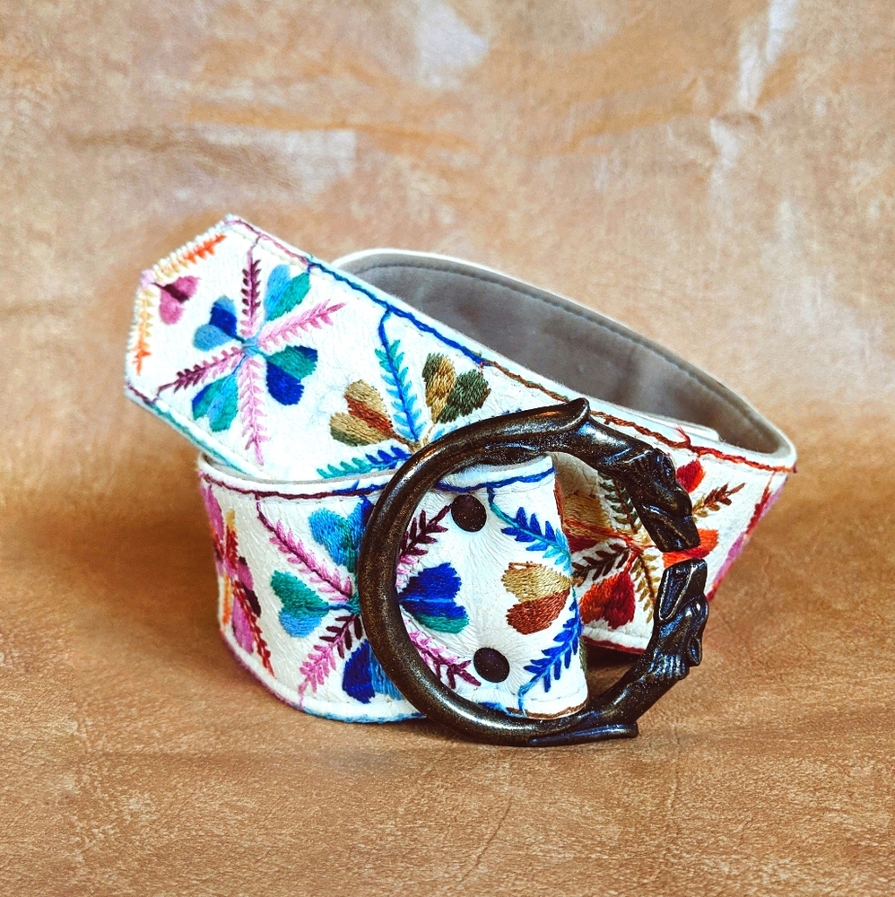 1970s Vintage - Woo Dogs Boho Embroidered Belt